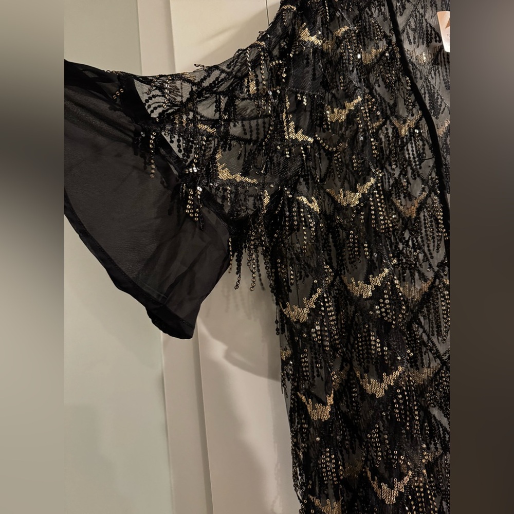 NWT BloomChic Sheer Black and Gold Sequined Duster - Picture 3 of 9